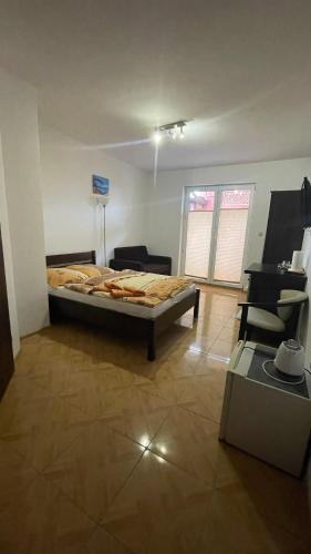 1 double bed, 1 sofa bed