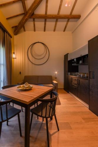 CasaCabe - Boutique Living in อีโมล่า