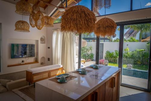 Paje Emerald Escapes 2