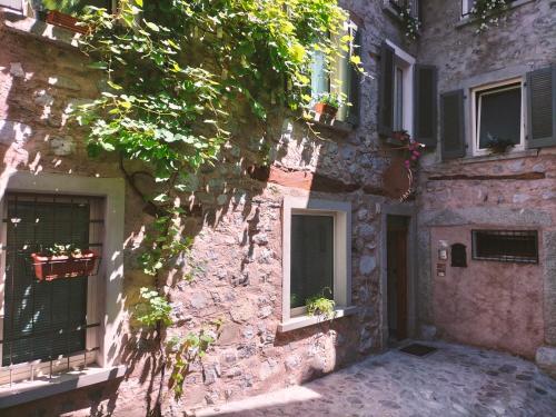 Catif Ladrù (Catif Ladru) in Cerveno