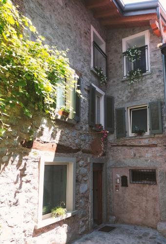 Catif Ladrù (Catif Ladru) in Cerveno