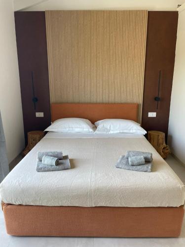 Villa Est Room Type - Deluxe Queen Room