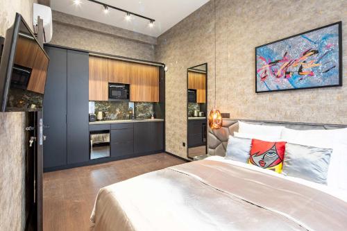 Absolute Central - Super Comfy - image 14