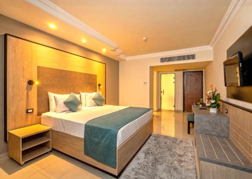 Deluxe Double Studio room in Xperience Kiroseiz AquaPark Premier-Naama Bay