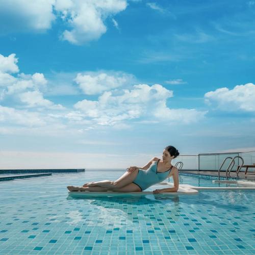 The Raclay Mandala Hotel Suites Mui Ne - 수영장