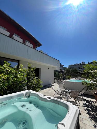 Pezsgőfürdő, Hotel Virgilio in Riva Del Garda városközpont