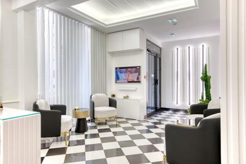 Camelia Prestige - Place de la Nation, Paris (Foto 9)