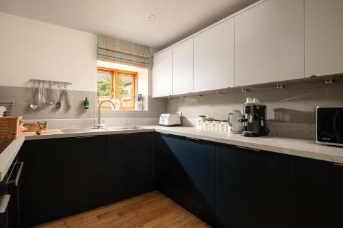 Exterior view, Acorn Cottage in Southleigh