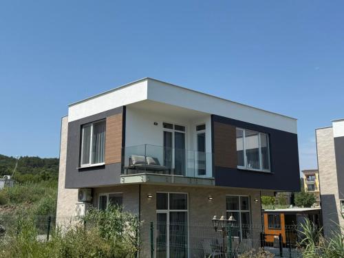 Aurum Villas Smokinya Beach 4