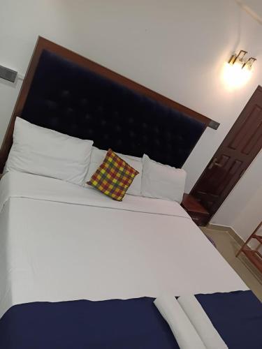 Golden Residencies - Colombo - 3 Bed Apartment - image 9