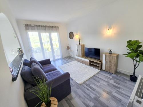 Közös társalgó / TV, Le Cosy du Lac in Volonne