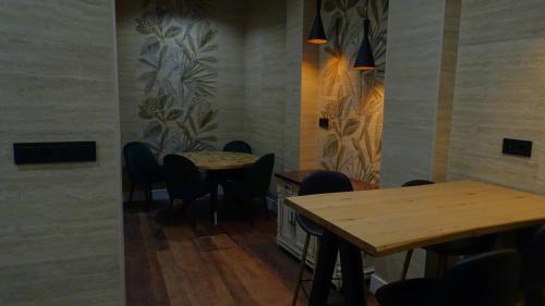 Nochela Sevilla - image 7