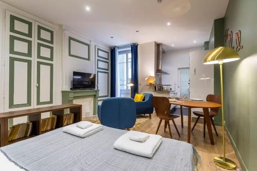 Childebert - Furnished apartment - Downtown Lyon, Lyon (photo 6)
