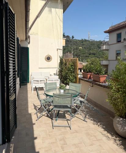 Spacious Apt with Private Terrace near the Vatican - Casa Vacanze Romane, Rome (photo 2)