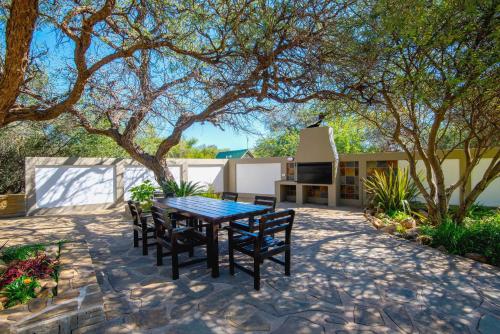 บริการและสิ่งอำนวยความสะดวก, Arebbusch Travel Lodge in วินด์ฮุก