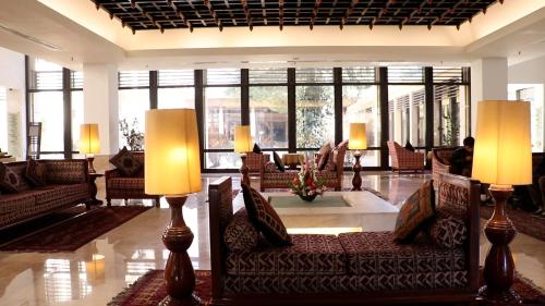 Kabul Grand Hotel near Hámid Karzai nemzetközi repülőtér