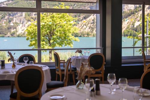 Restaurant, Logis Hotel L'Embarcadere in Nantua