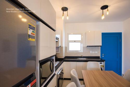 주방, Mountain View Luxury Garden Chalet - North Coast in 자위야트 아일라트 누