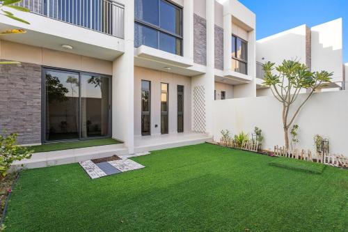Luxurious 3-Bedroom Villa with Private Garden, Dubai (foto 5)