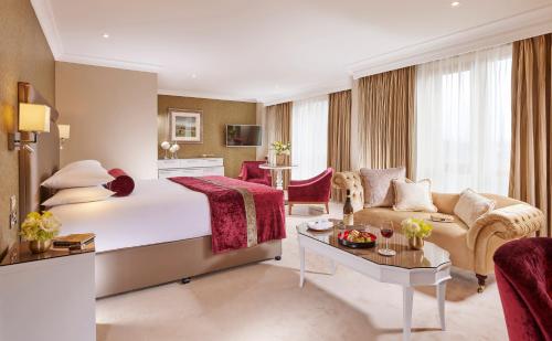 Photo - The Rose Hotel