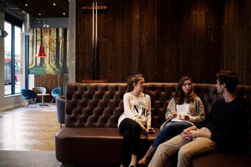 Student Only Gold Ensuite Lower Level at Islington Residence, Londyn