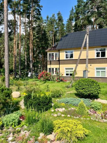 Viesnīcas āriene, Villa Keerberg in Mammaste
