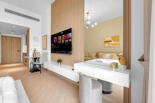 Waves - Modern JVC Studio with Balcony, Dubai (foto 6)