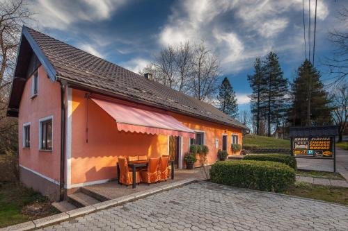  Guest House Slavica, Pension in Jezerce