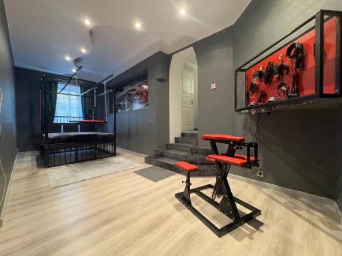 BDSM accommodation Tallinn, Private Luxury Romance Studio Apartment Tallinn Old Town adults only, Tallin (foto 3)