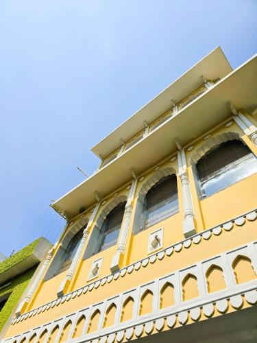 Diwan House