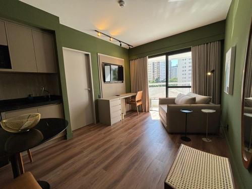 Apartamento redecorado em Moema com piscina The Tsue Palace, São Paulo