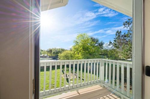 NEW Campfire Cottage River Access Shared Pool in Wimberley (TX)