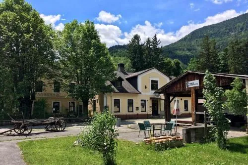 Hirschwangerhof - Commons Hub in Reichenau, Österreich