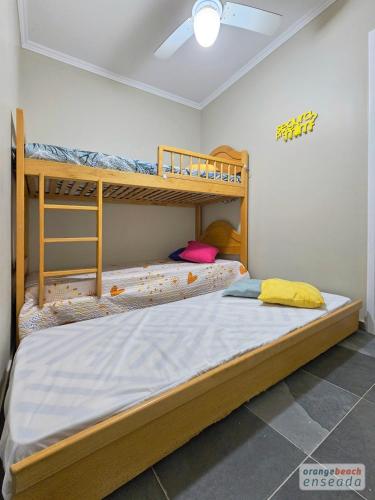 Apartment image 10