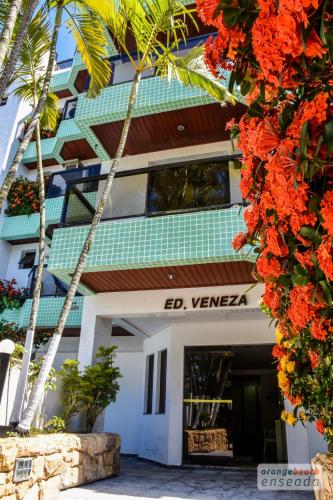 Exterior view, Orange Beach Enseada Guaruja - Piscina, Ar, Wi-Fi, 3 Quartos a Poucos Passos do Mar in Jardim Virginia