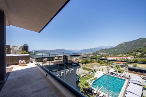Royal Blue Resort & Residences in Tivat