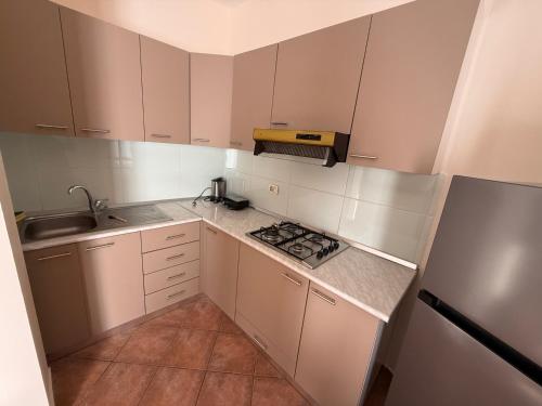 Cozy apartament with sea view, Lezhë