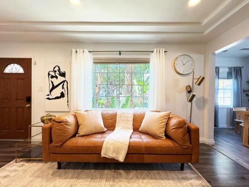 Charming 3BR Spot Near LAX, SoFi and Forum, Los Angeles (foto 6)