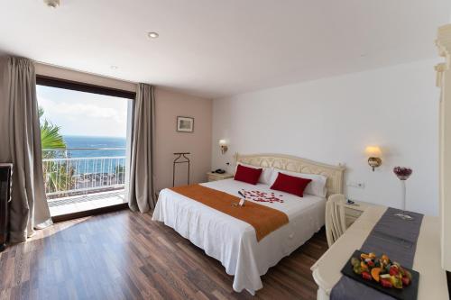 Παροχές, Roger de Flor Palace in Lloret De Mar