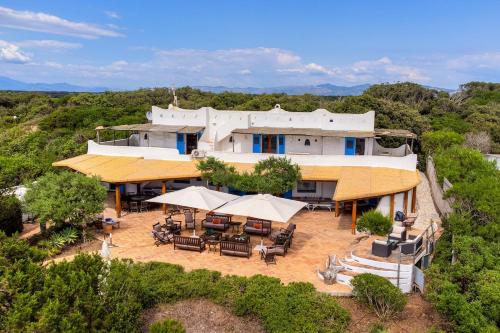 Sabaudia Beachfront Luxury Design Villa in 薩包迪亞