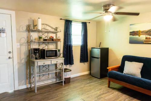 Facilities, Near Lake Texoma Quad-plex - 28 in Calera (OK)