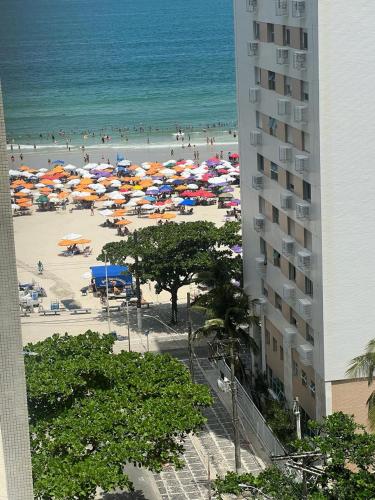 Beachfront apartment on Pitangueiras Beach – khách sạn tại Barra Funda