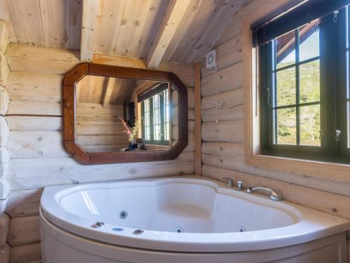 Chalet Vinterro by Interhome in 크리스티안산 시티 센터