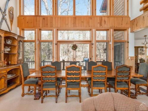 Fireplaces, Home Theater, Ski-In Out Windham Lodge, Windham (foto 7)