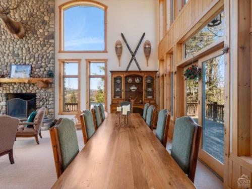 Fireplaces, Home Theater, Ski-In Out Windham Lodge, Windham (foto 10)