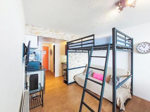 Studio Pegase Phenix-66 by Interhome