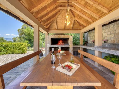 Holiday Home Matea by Interhome in Tribulje