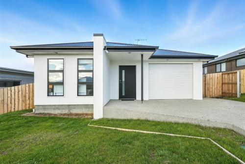 Modern and Accessible, Old Beach in Old Beach