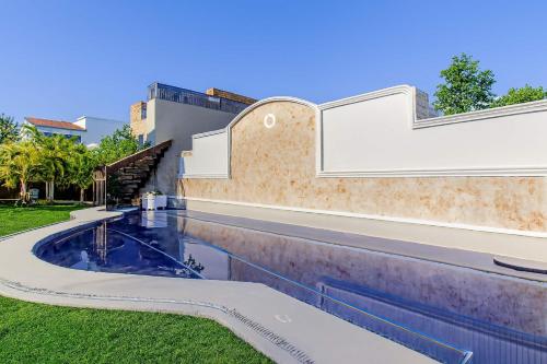 Ideal for Family Trip to Mexico Caribbean Pool in Playa del Carmen, Mexico