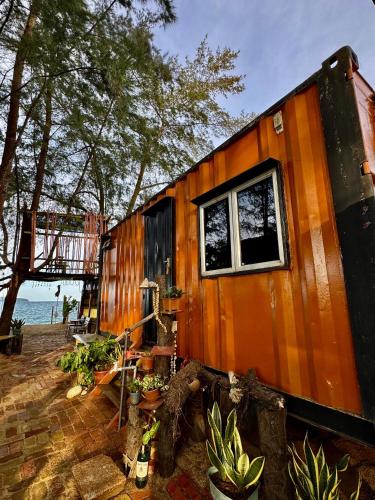 Pok Mat Beach Cabin in Marang